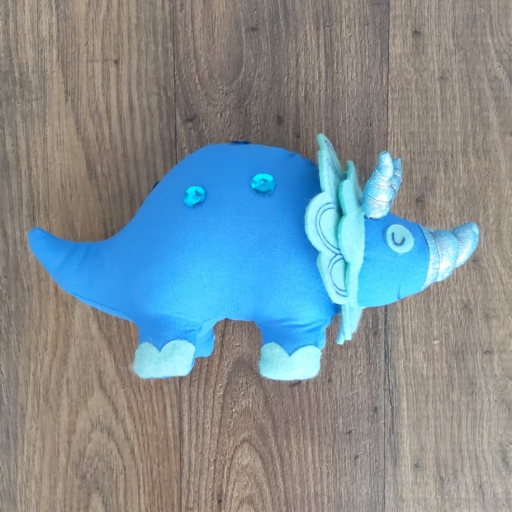 🍀NWT 💙 Spritz Blue Triceratops Dinosaur Plush